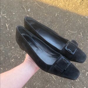 Stuart weitzman black suede kitten block heel vintage